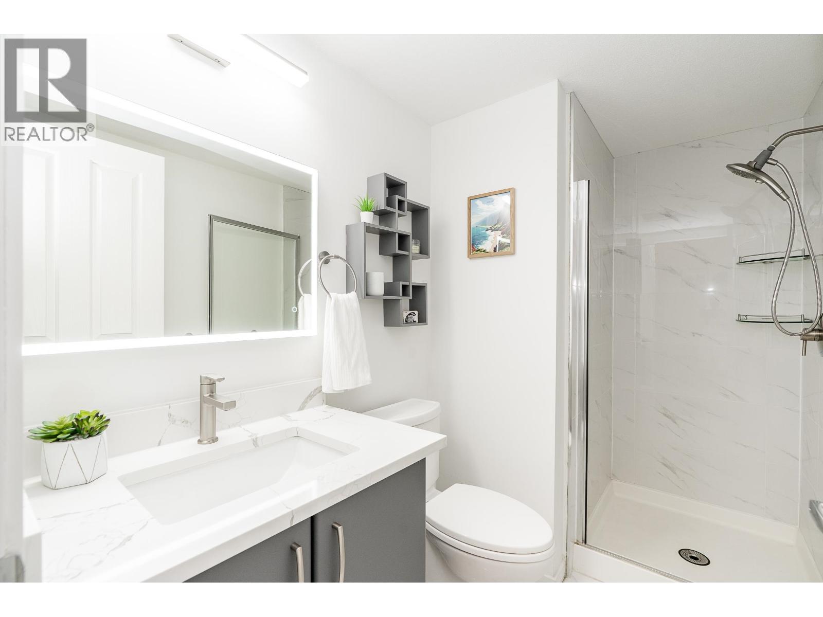411 3050 DAYANEE SPRINGS BOULEVARD, Coquitlam