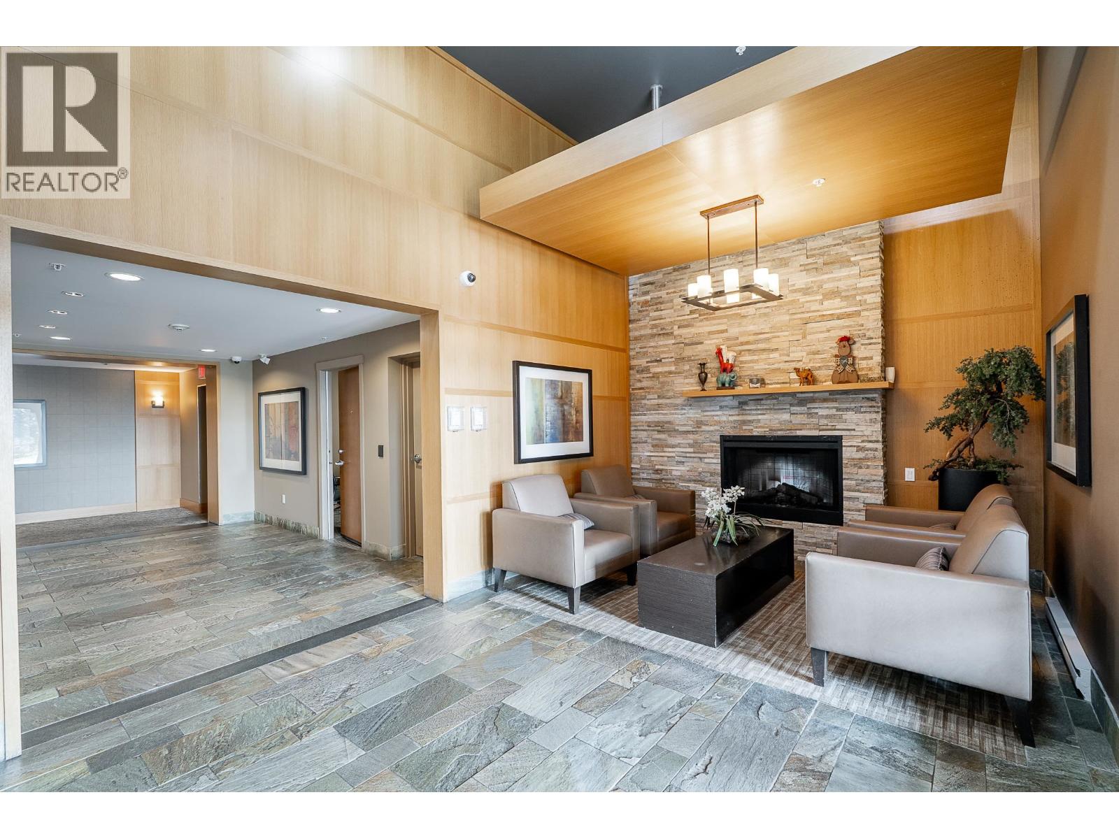 411 3050 DAYANEE SPRINGS BOULEVARD, Coquitlam