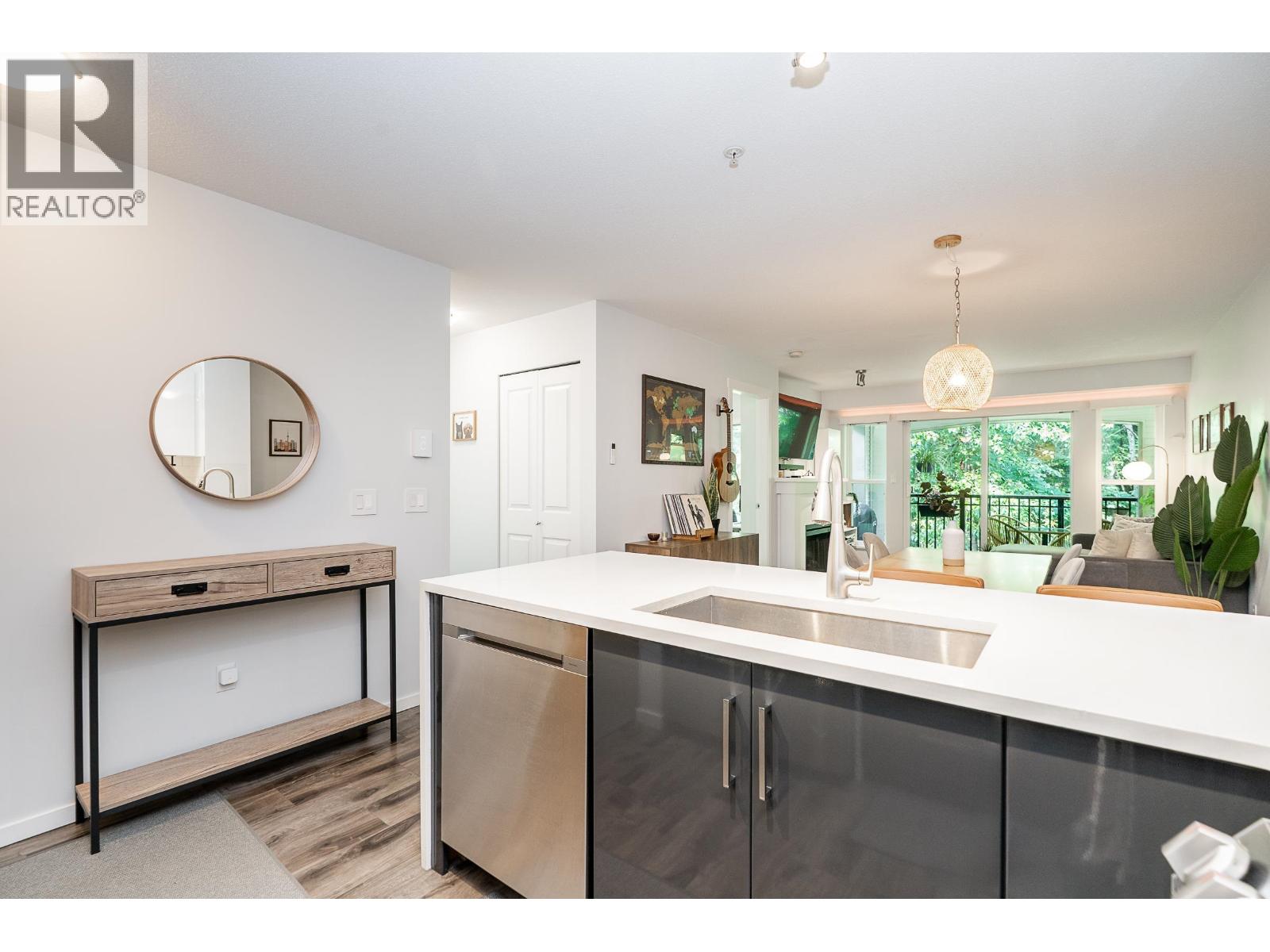 411 3050 DAYANEE SPRINGS BOULEVARD, Coquitlam