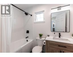 213 3787 Pender Street, Burnaby, BC V5C2L2 Photo 16