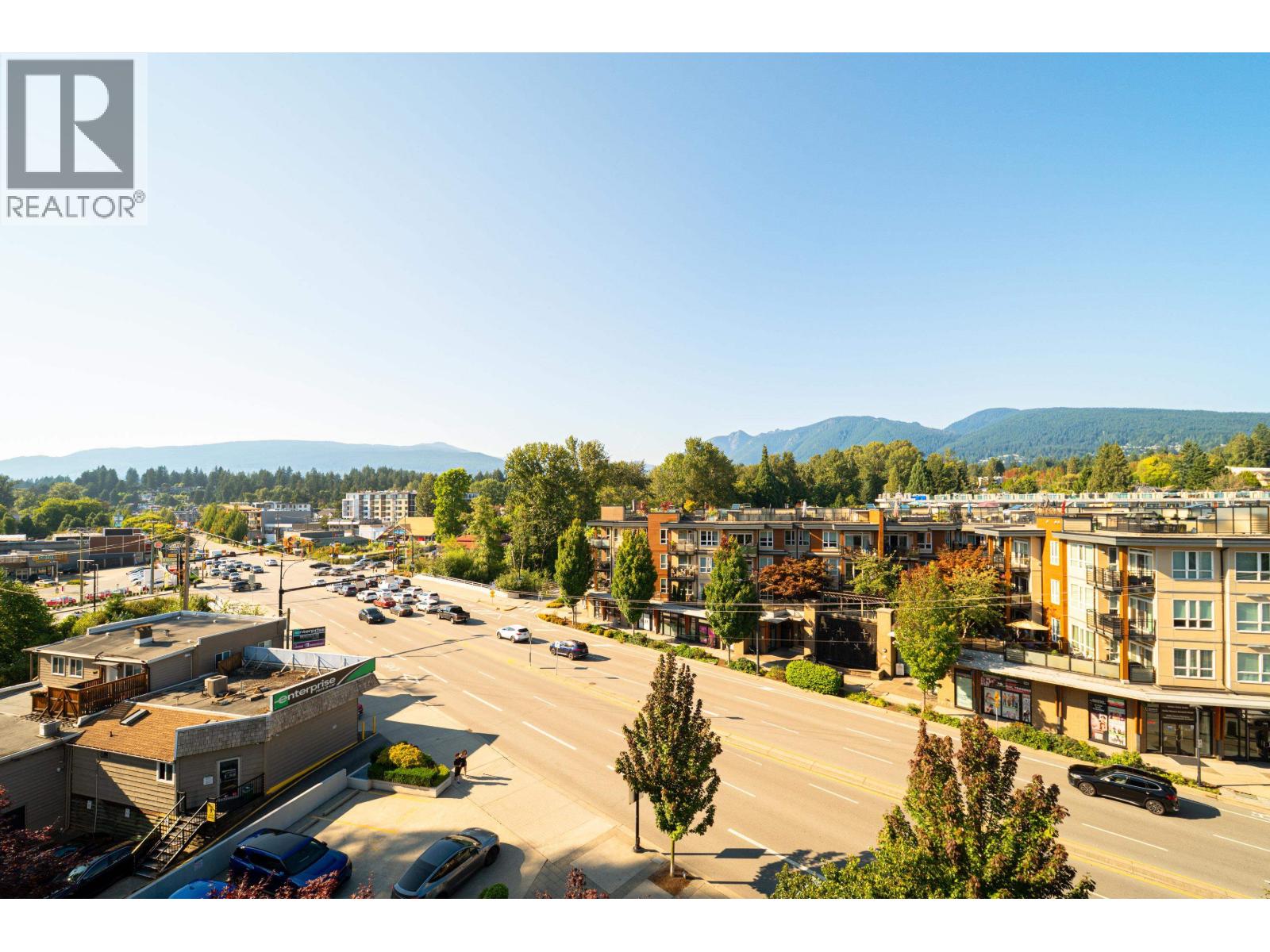 517 725 MARINE DRIVE, North Vancouver