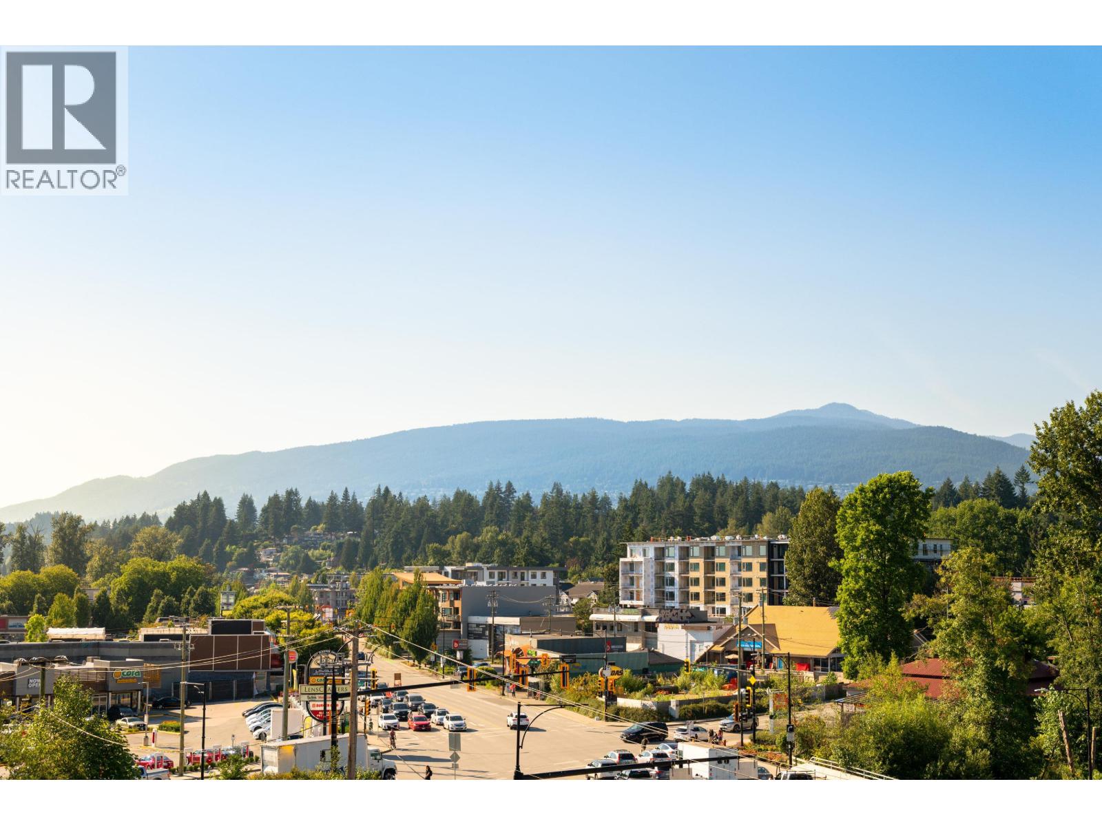 517 725 MARINE DRIVE, North Vancouver