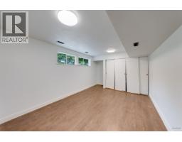 5578 Oakglen Drive, Burnaby, BC V5H3M5 Photo 25