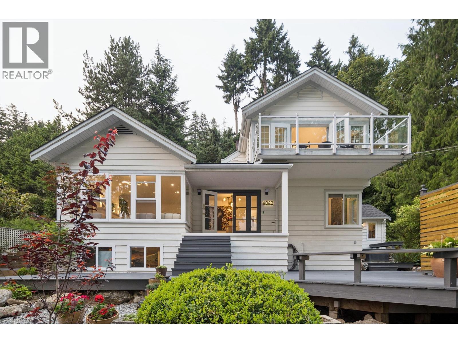 4043 ROSE CRESCENT, West Vancouver