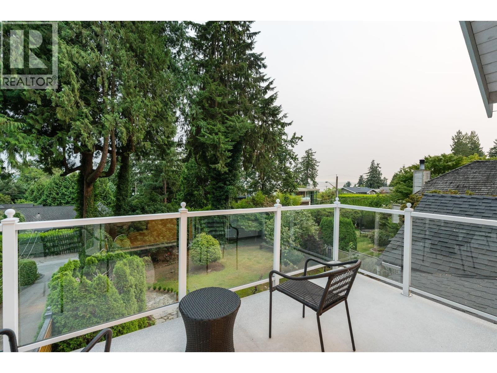 4043 ROSE CRESCENT, West Vancouver