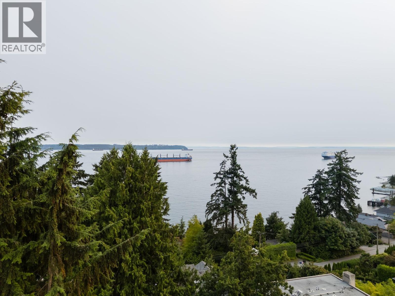 4043 ROSE CRESCENT, West Vancouver