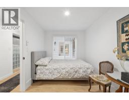 4043 Rose Crescent, West Vancouver, BC V7V2N6 Photo 23