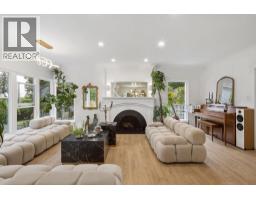 4043 Rose Crescent, West Vancouver, BC V7V2N6 Photo 6