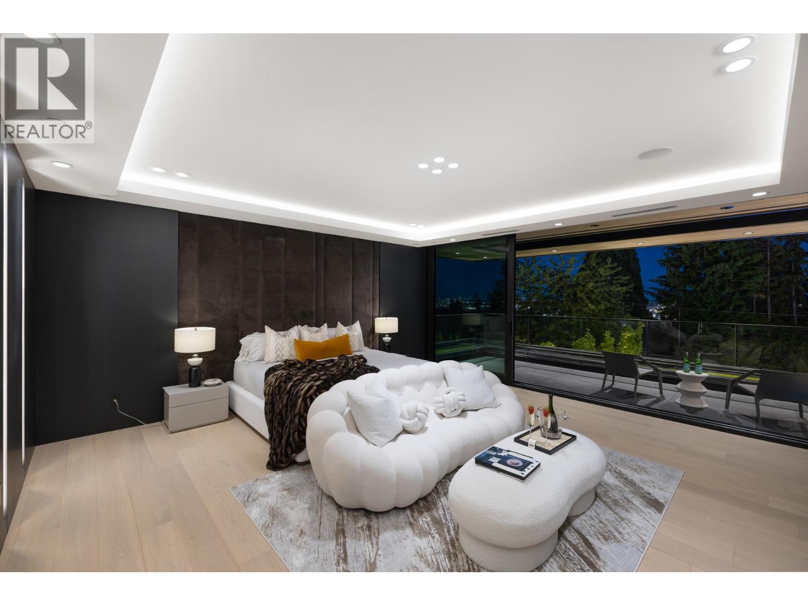 690 KNOCKMAROON ROAD, West Vancouver