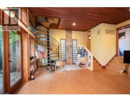 368 Eagles Nest Road, Bowen Island, BC V0N1G1 Photo 21