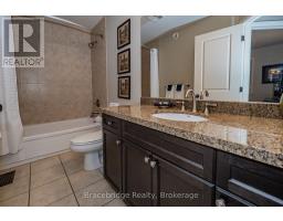 Carling 4 W9 - 3876 Muskoka Rd 118 Highway W, Muskoka Lakes, ON P0B1J0 Photo 11