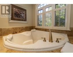 Carling 4 W9 - 3876 Muskoka Rd 118 Highway W, Muskoka Lakes, ON P0B1J0 Photo 20