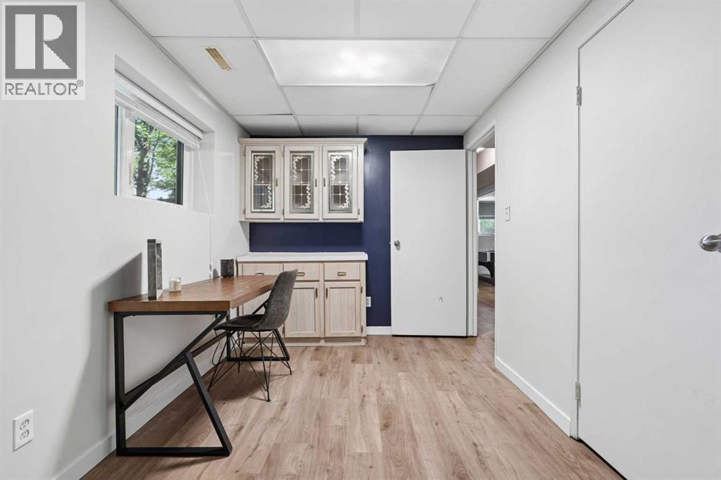 210 Dunkirk Street S - Image 31
