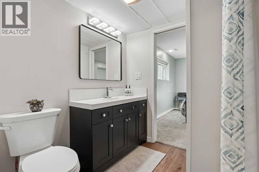 210 Dunkirk Street S - 35