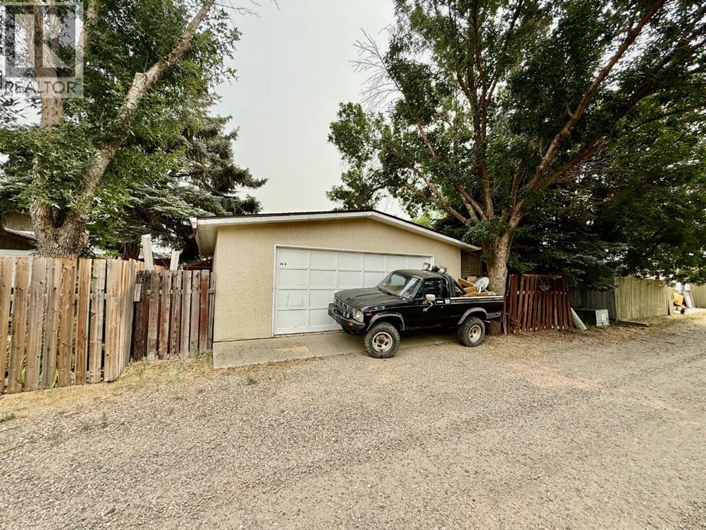 1914 17 Street N - Image 11
