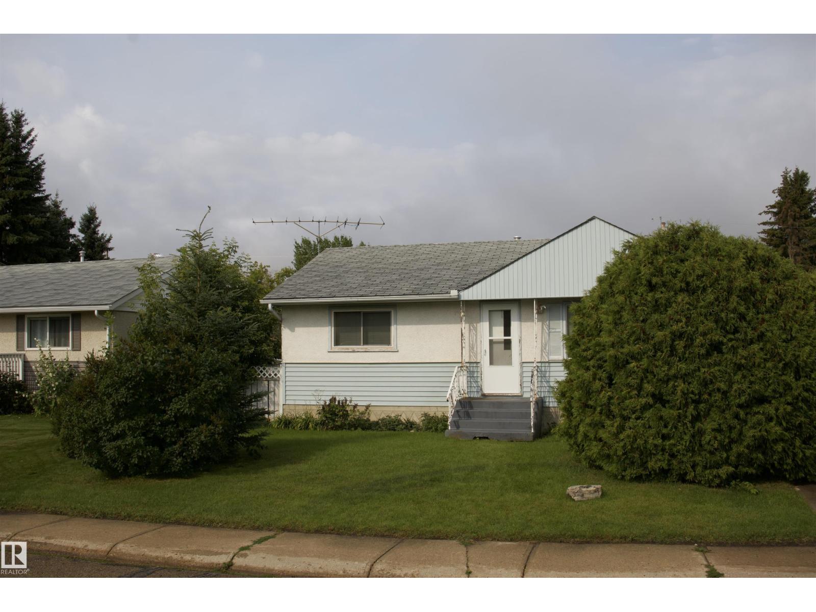 4926 47 ST - Image 3