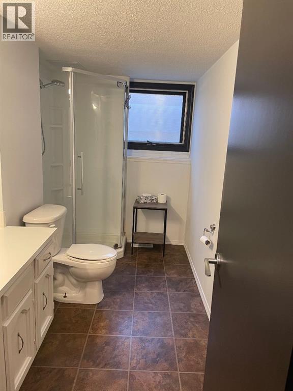 1914 17 Street N - 24