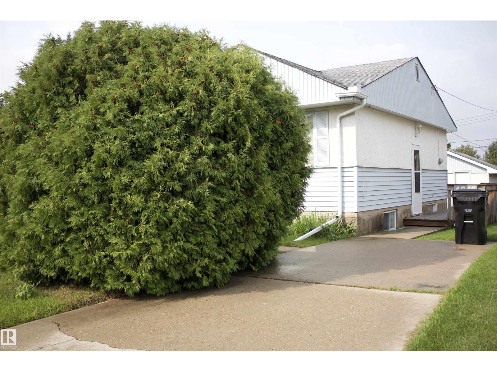 4926 47 ST - Image 5