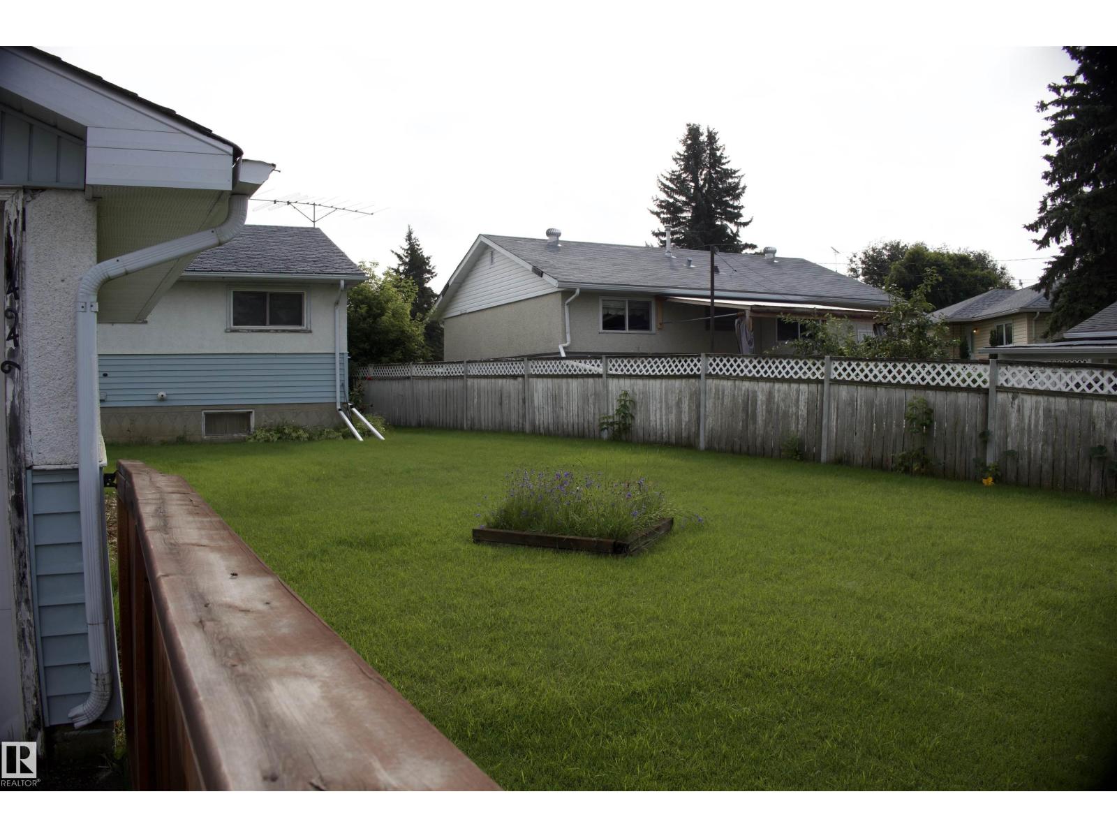 4926 47 ST - Image 6