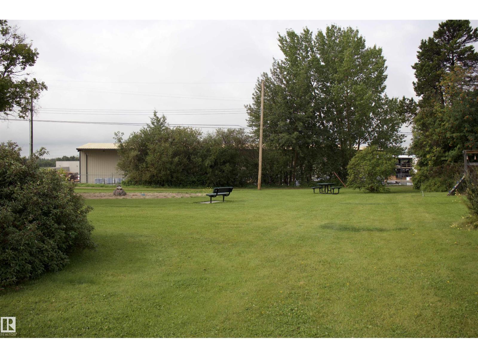 4926 47 ST - Image 13