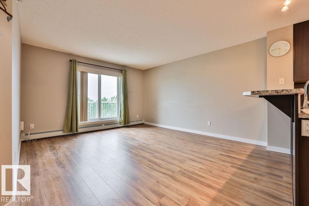 #411 2204 44 AV NW, Larkspur, Edmonton photo 5