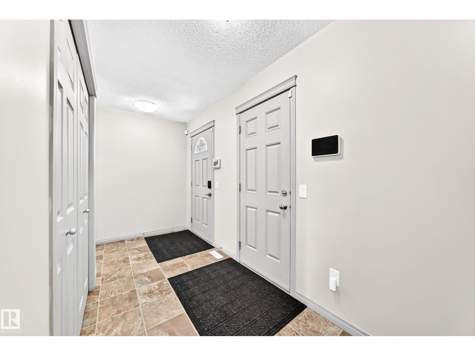 8314 180A AV NW, Klarvatten, Edmonton photo 4