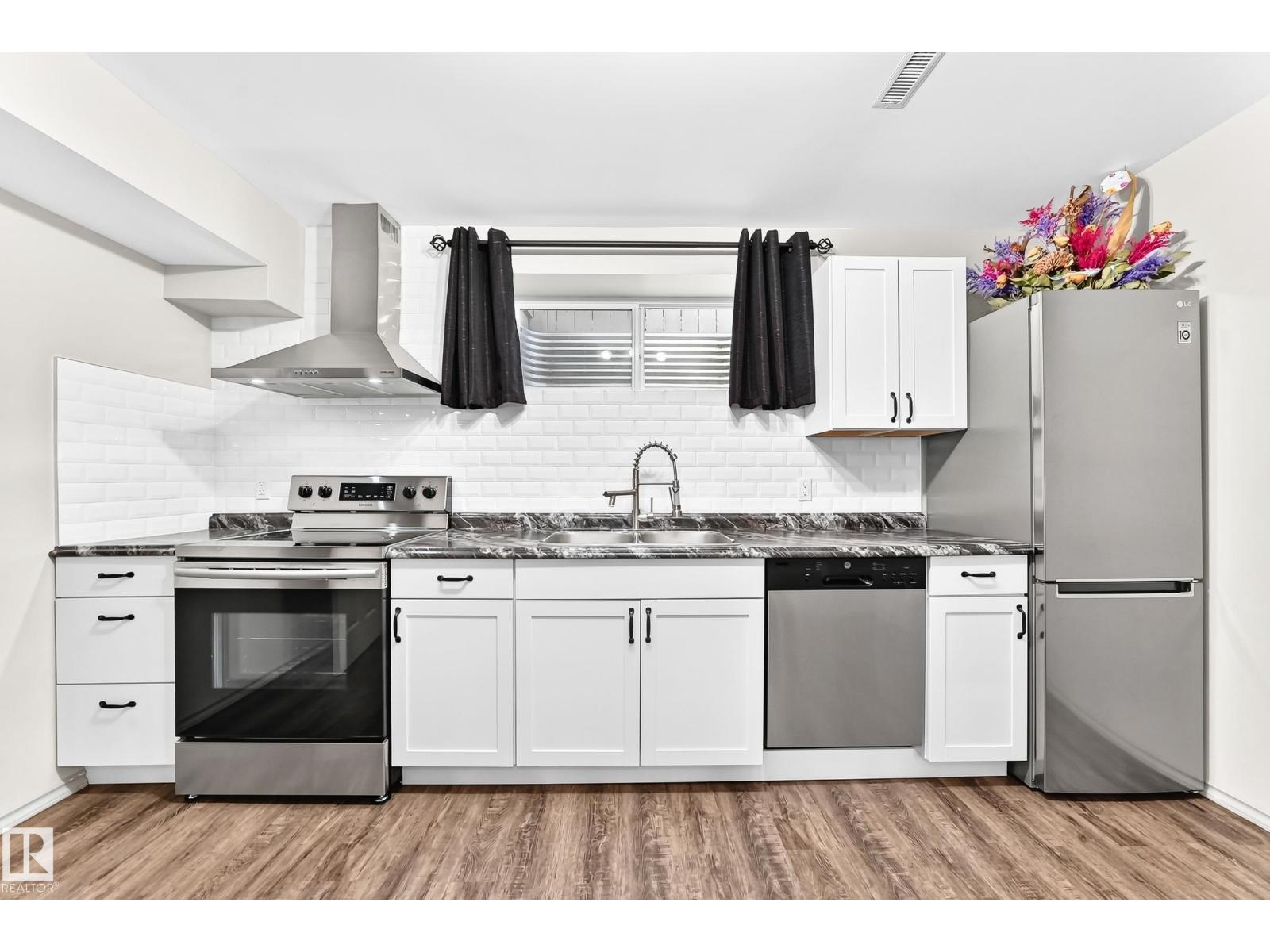 8314 180A Avenue NW - Photo 43