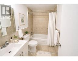 101 - 165 Barrington Avenue, Toronto, ON M4C5N1 Photo 6