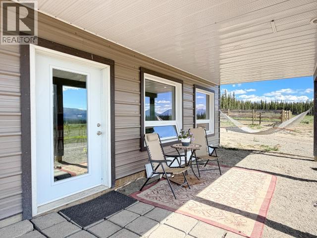KM 1500 ALASKA HIGHWAY - Image 43