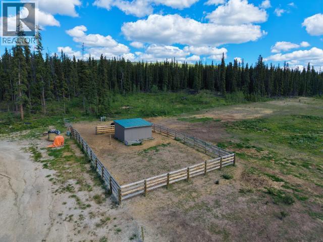 KM 1500 ALASKA HIGHWAY - 79