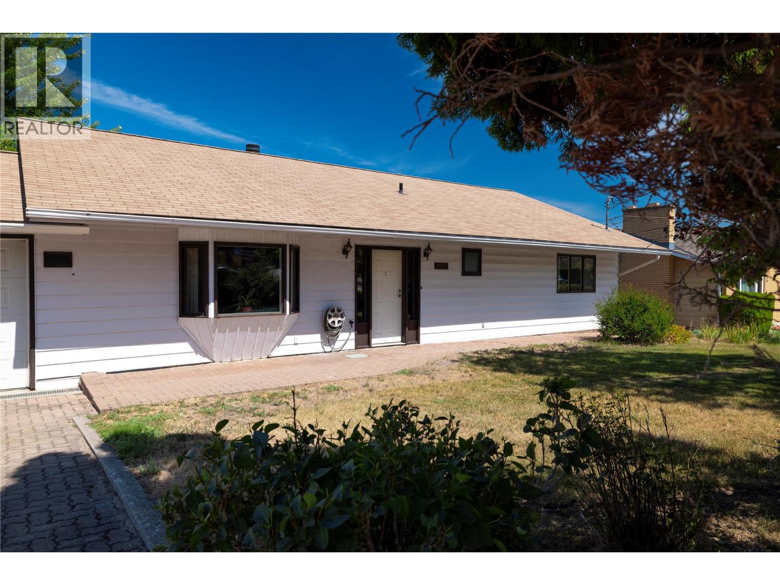 7315 Longacre Drive, Vernon — photo 3