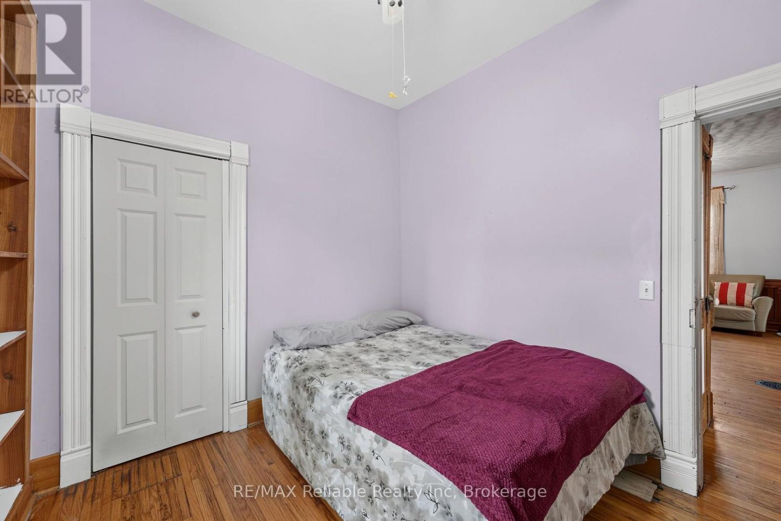 32 RATTENBURY STREET W - 29
