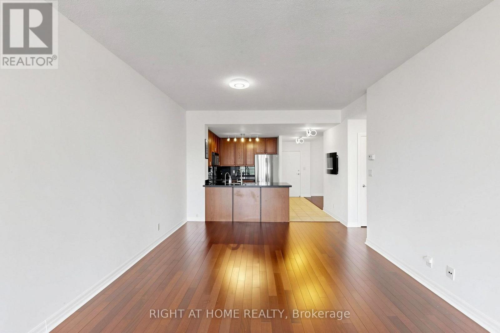 #408 70 PORT STREET E - 11