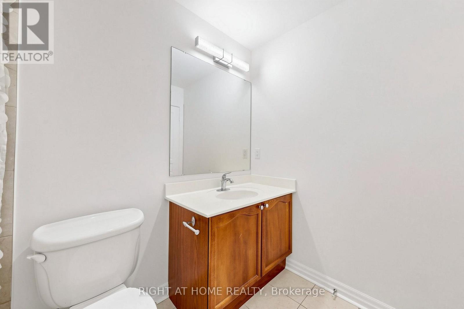 #408 70 PORT STREET E - 26