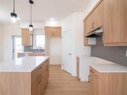 1 Silverbridge Drive, Warren, MB R0C3E0 Photo 14