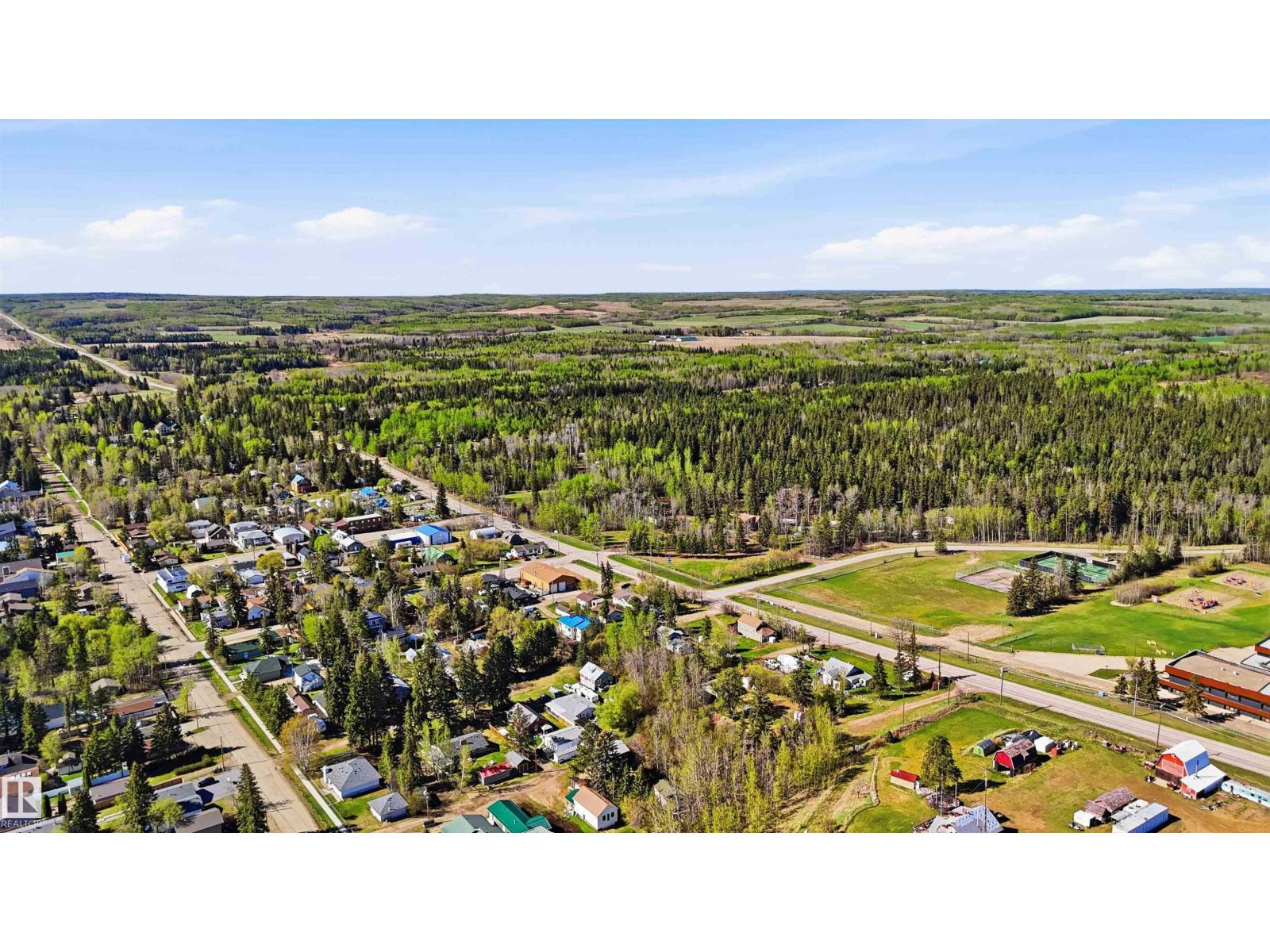 7 53117 Hwy 31 - Image 64