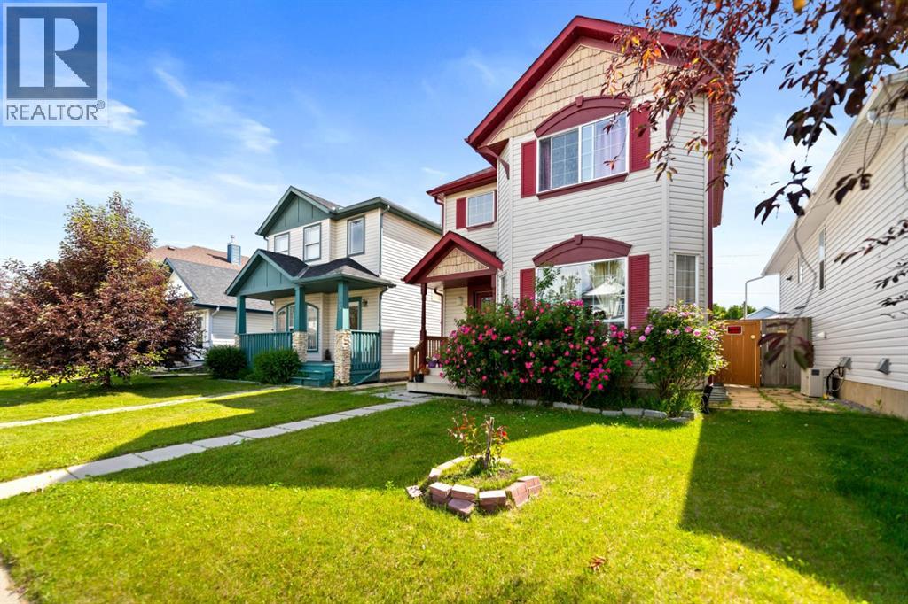 221 Tarington Close NE - 4