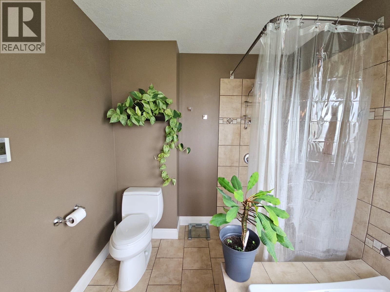 4105 52 Avenue NE, Chetwynd