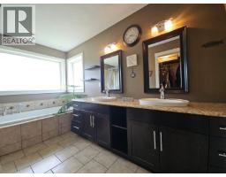 4105 52 Avenue Ne, Chetwynd, BC V0C1J0 Photo 30