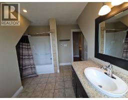4105 52 Avenue Ne, Chetwynd, BC V0C1J0 Photo 56