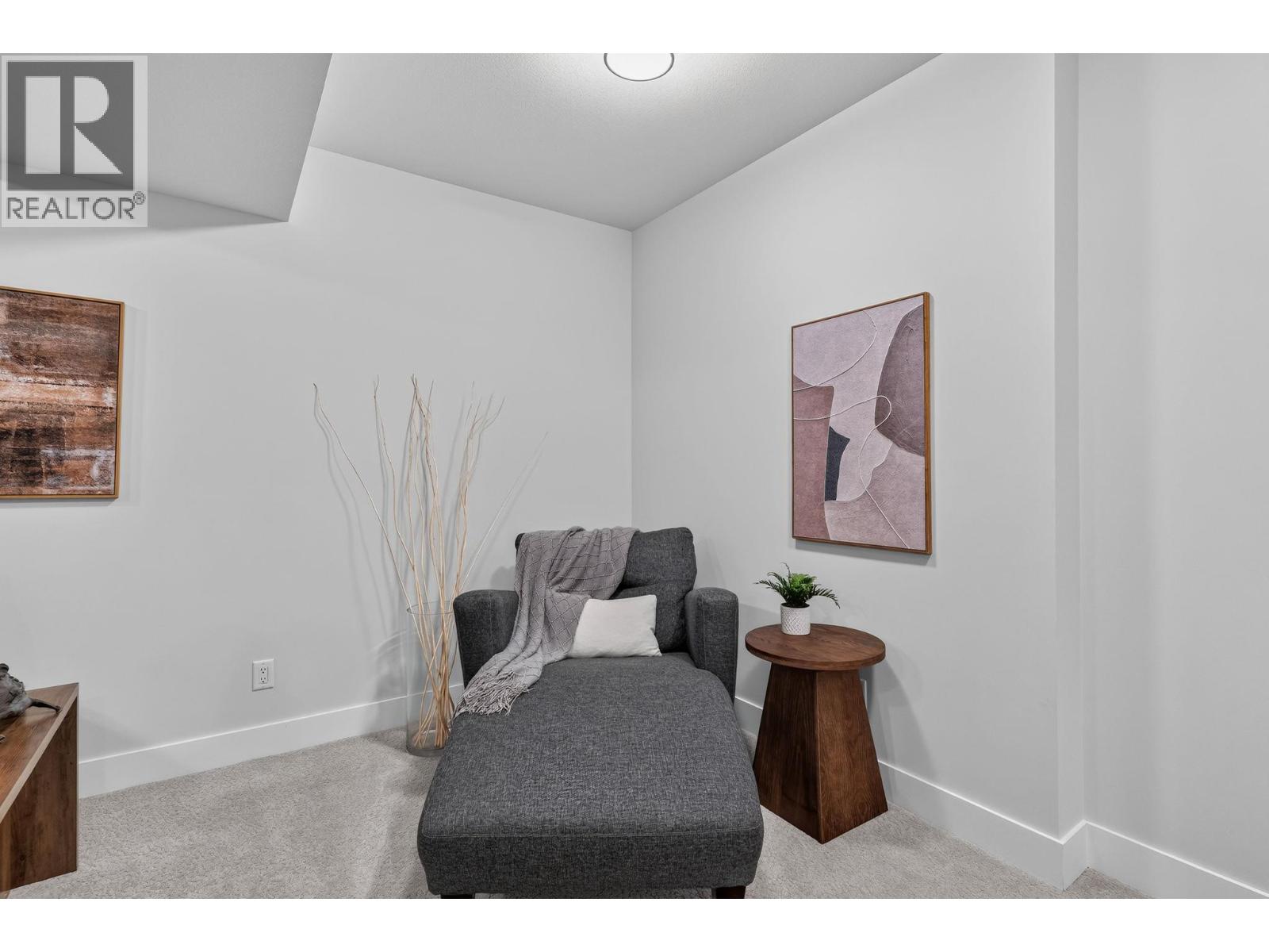1871 Viewpoint Crescent - Image 38