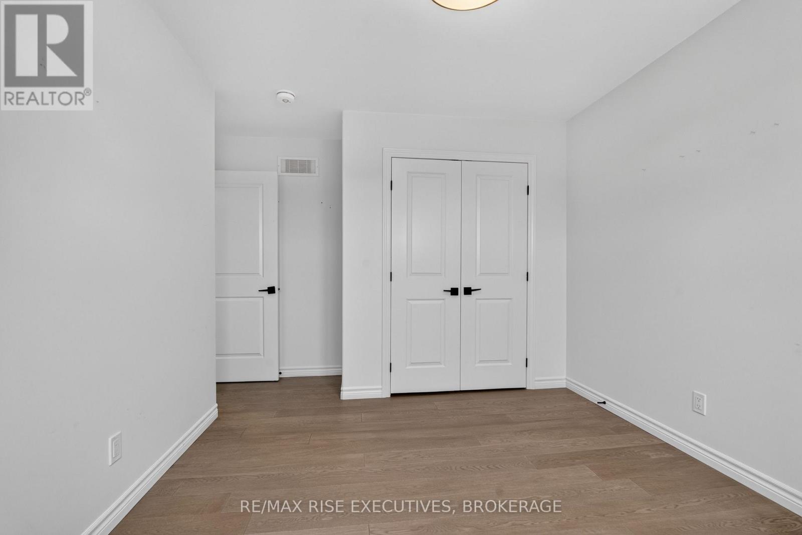 1237 CARFA CRESCENT - Image 25