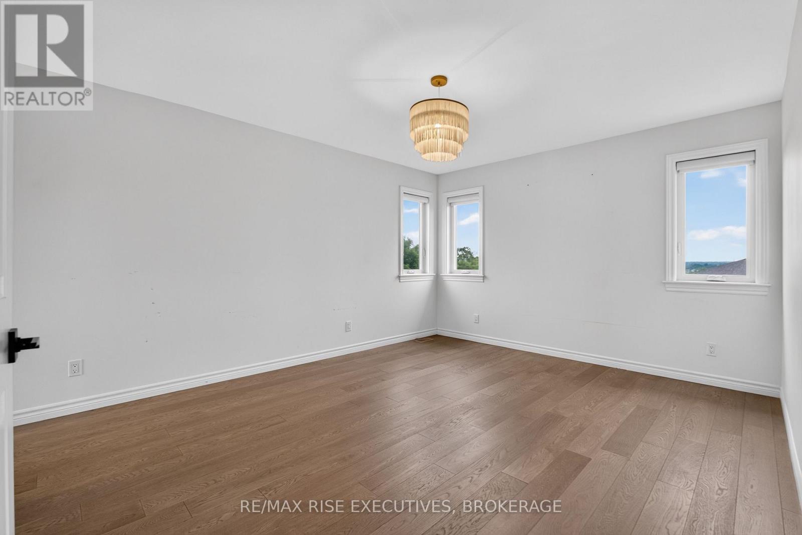 1237 CARFA CRESCENT - Image 28