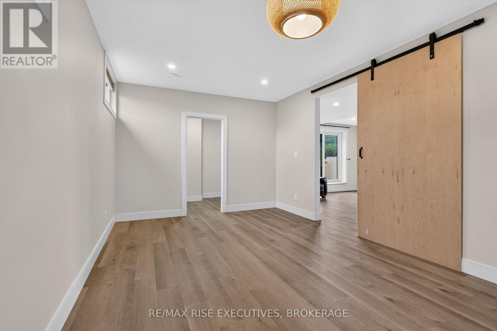 1237 CARFA CRESCENT - Image 29