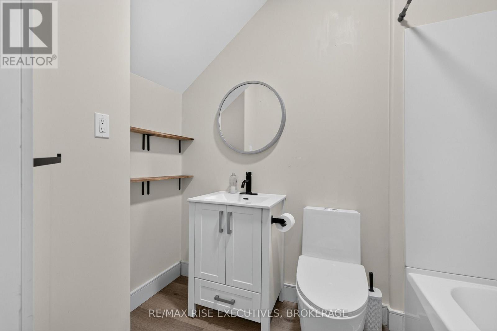 1237 CARFA CRESCENT - Image 33