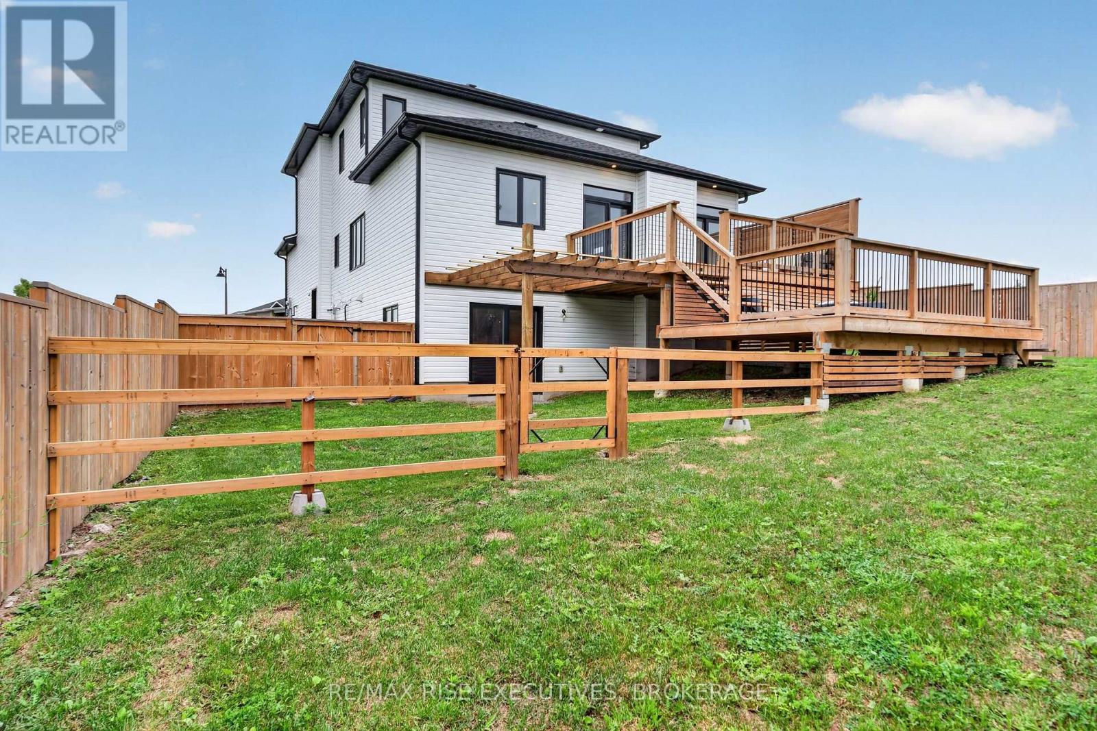 1237 CARFA CRESCENT - Image 37