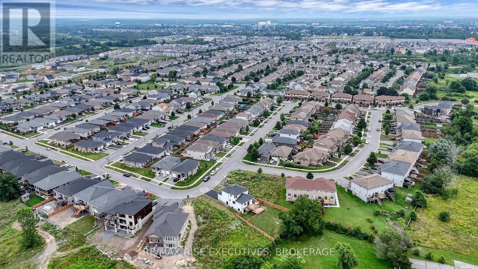 1237 CARFA CRESCENT - Image 46