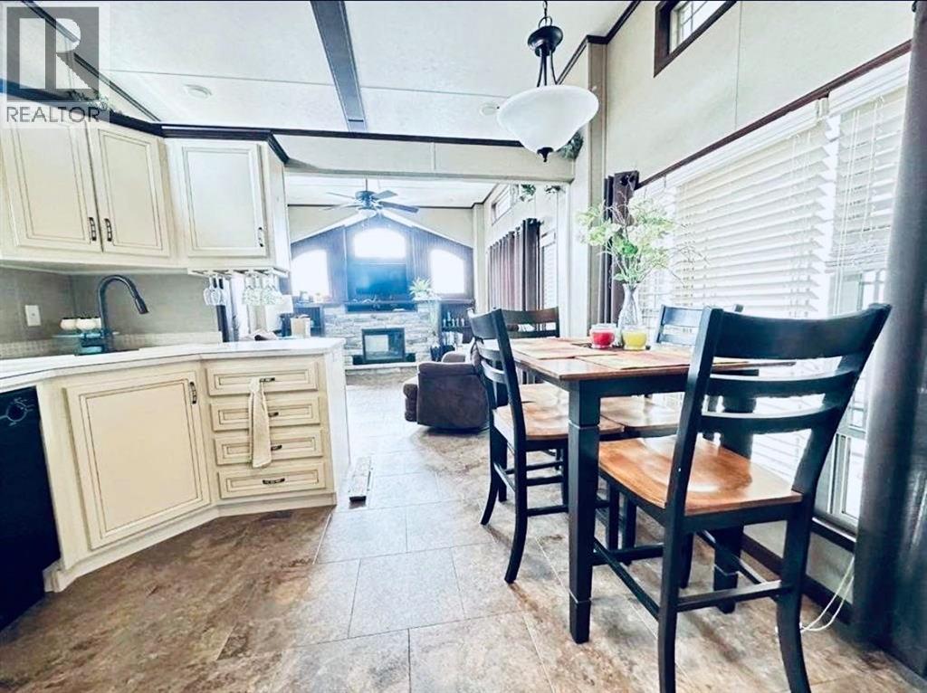 1115 Oak Avenue - 6