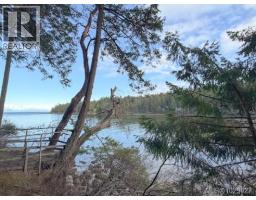 10 Decourcy Dr, Gabriola Island, BC V0R1X1 Photo 9