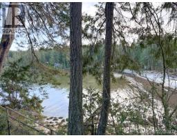 10 Decourcy Dr, Gabriola Island, BC V0R1X1 Photo 10